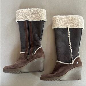 UGG Brown and Cream Winter Boots with Cozy Lining